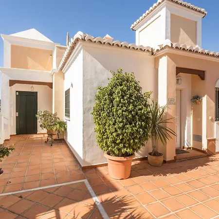 Апартаменты Homely *