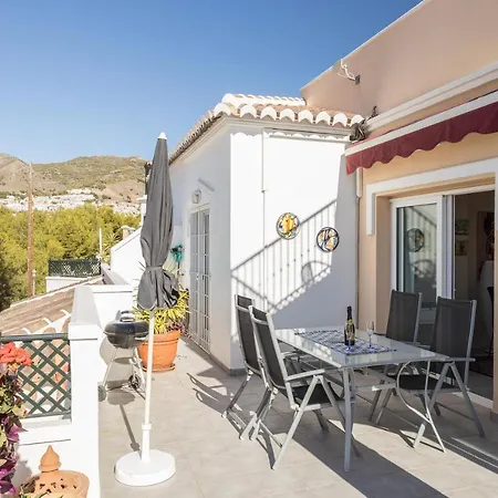 Homely Apartment Nerja