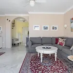 Homely Нерха